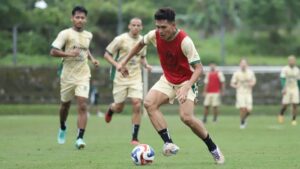 Irvan Mofu Sedia Jadi Sandaran Jentera Serangan PSS Sleman di Pegadaian Championship 2025/26